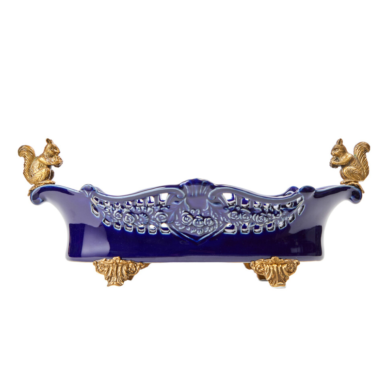 Чаша темно-синего цвета из фарфора с бронзовыми фигурками белок Eden Garden porcelain and bronze Темно-синий Бронза Чаша темно-синего цвета из фарфора с бронзовыми фигурками белок Eden Garden porcelain and bronze Темно-синий Бронза в Саратове | Loft Concept