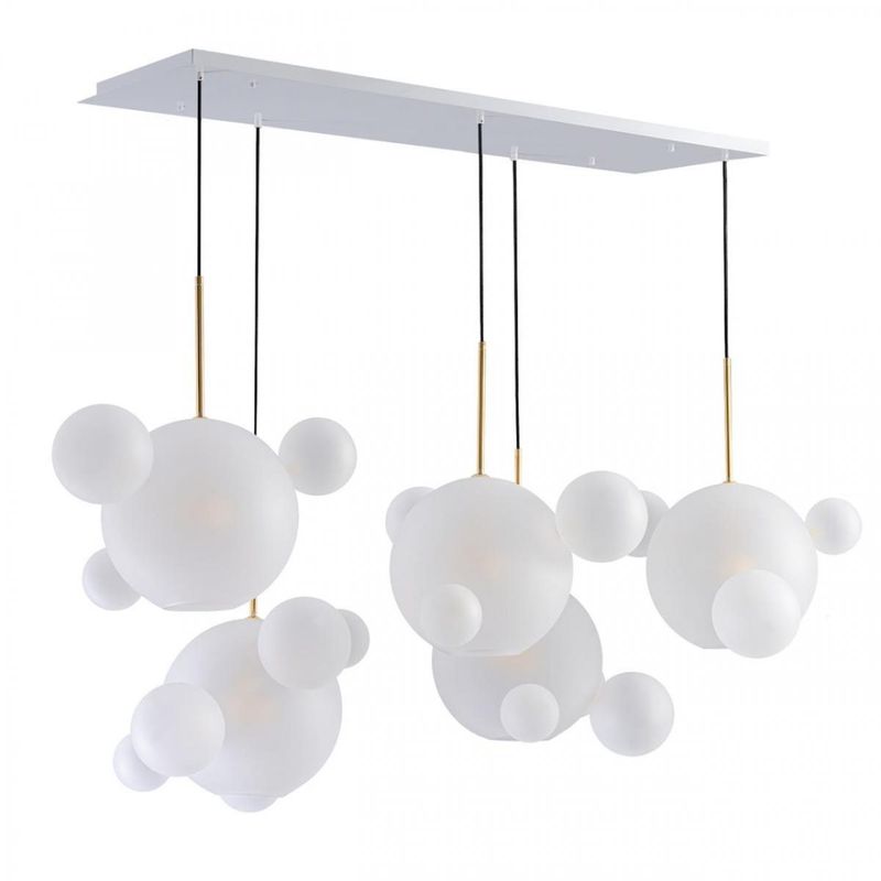 Линейный Светодиодный Светильник Giopato & Coombes Bubble Chandelier Linear Circle матовое белое стекло 5 плафонов Белый Золотой в Саратове | Loft Concept 