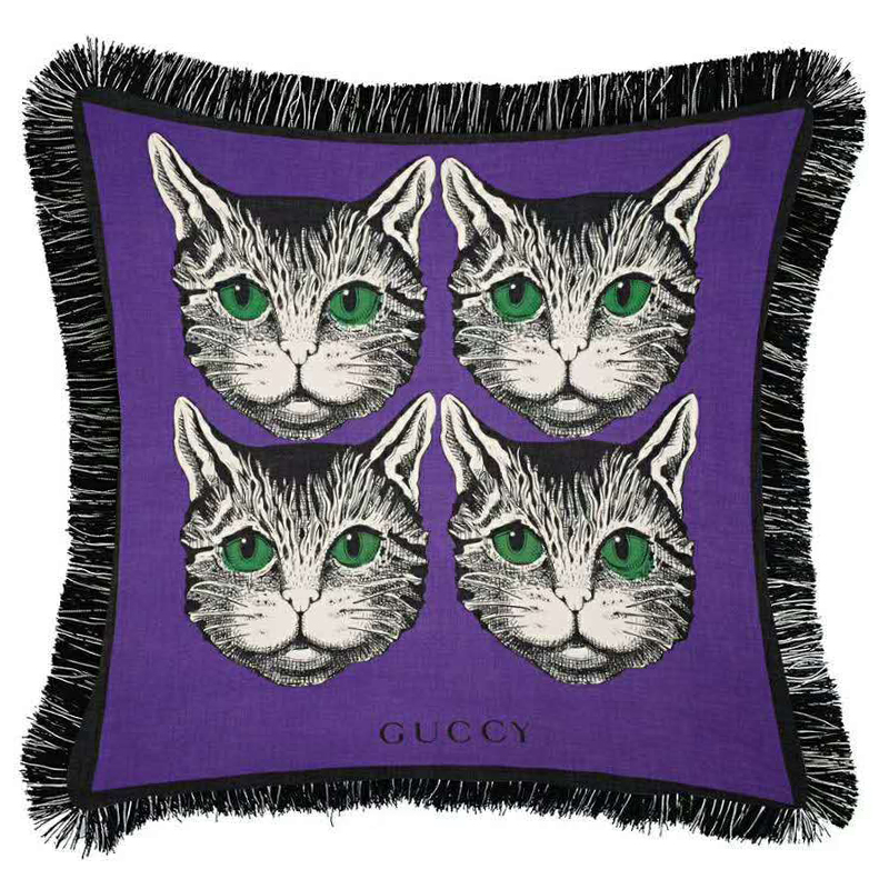 Декоративная подушка с вышивкой Cтиль Gucci Four Cats Violet Фиолетовый Зеленый Черно-белый в Саратове | Loft Concept 