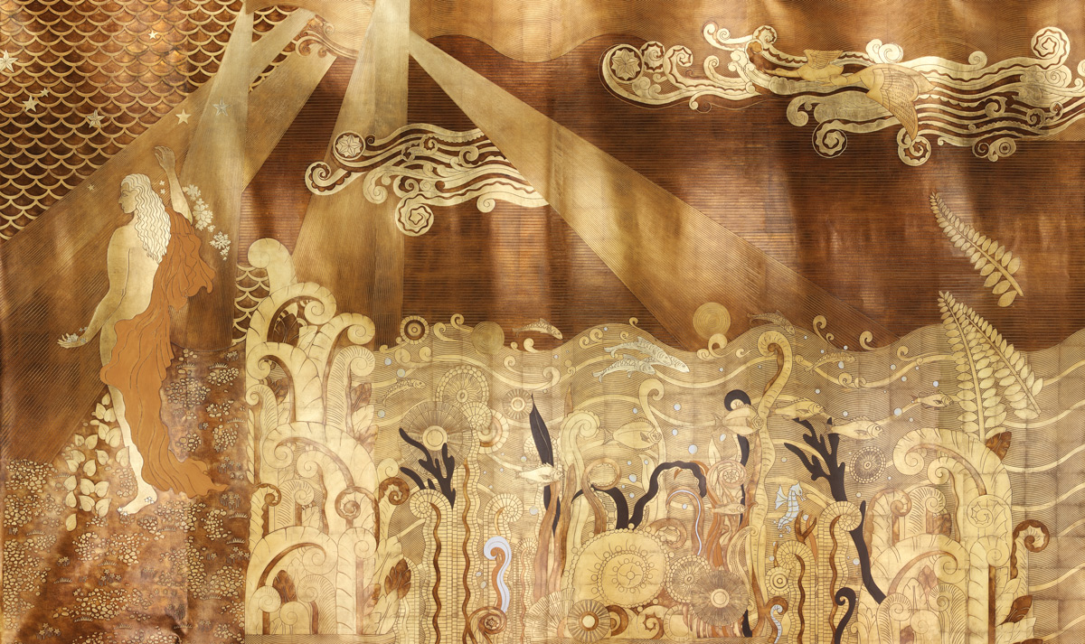 Обои ручная роспись в стиле Арт-деко Deco Dawn Bas Relief on Deep Rich Gold gilded paper Обои ручная роспись в стиле Арт-деко Deco Dawn Bas Relief on Deep Rich Gold gilded paper - постер Loft-Concept в Саратове