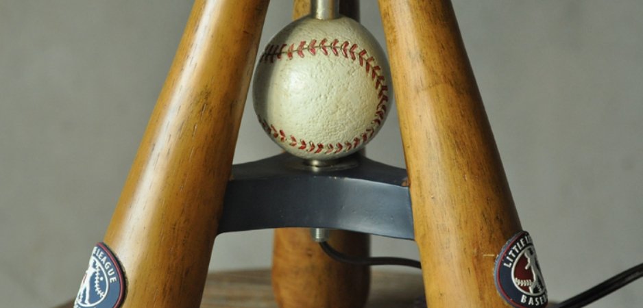Настольная лампа Baseball vintage Настольная лампа Baseball vintage - Loft-Concept в Саратове