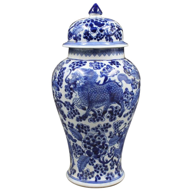 Ваза с крышкой Ceramic Oriental Blue Ornament Dragon Vase Белый Синий Ваза с крышкой Ceramic Oriental Blue Ornament Dragon Vase Белый Синий в Саратове | Loft Concept