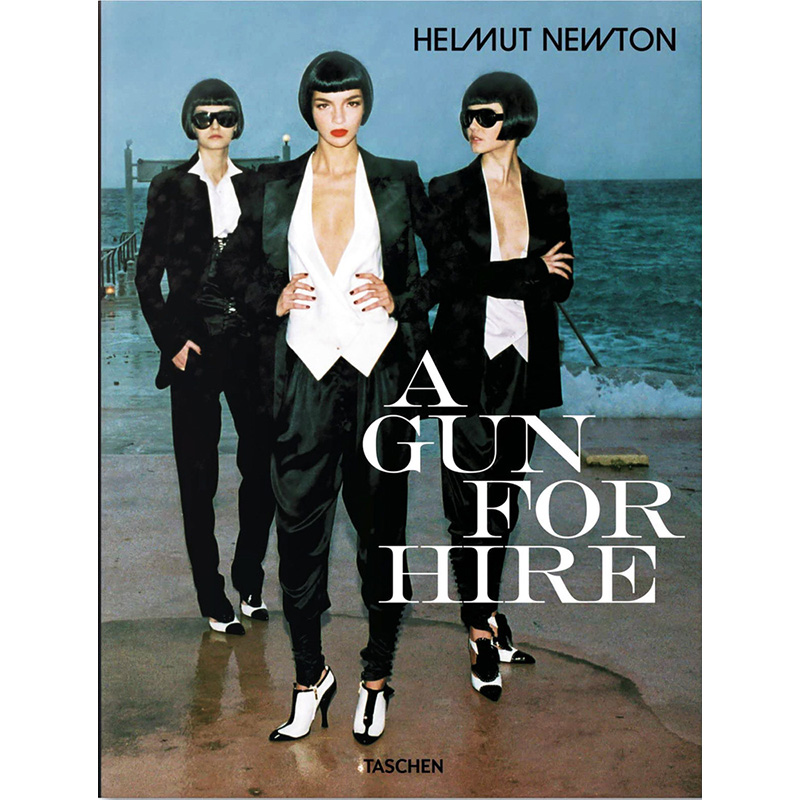 Helmut Newton: a Gun for Hire Черный Белый Голубой в Саратове | Loft Concept 