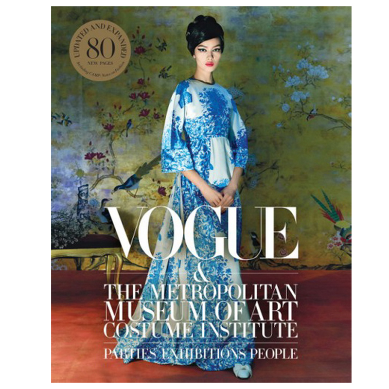 Книга VOGUE AND THE METROPOLITAN MUSEUM OF ART COSTUME INSTITUTE: UPDATED EDITION Книга VOGUE AND THE METROPOLITAN MUSEUM OF ART COSTUME INSTITUTE: UPDATED EDITION в Саратове | Loft Concept