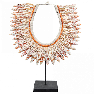 Ожерелье из ракушек на подставке SHELL NECKLACE