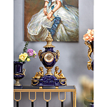 Часы настольные из темно-синего фарфора с бронзовыми фигурками и декоративными элементами Eden Garden варинант исполнения - 2 | Loft Concept в Саратове