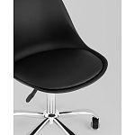 Офисный стул на металлическом основании EGGERY Black пластик варинант исполнения - 2 | Loft Concept в Саратове