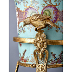 Ваза из голубого фарфора с рисунком птиц и цветов и декоративными элементами Blue Garden варинант исполнения - 11 | Loft Concept в Саратове