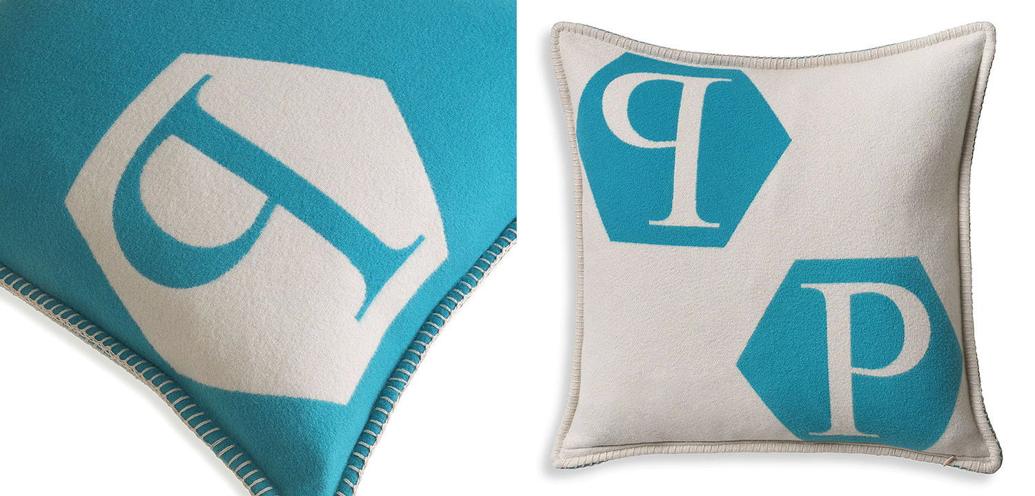 Подушка Philipp Plein Cushion Cashmere PP Logo 65 x 65 Blue Подушка Philipp Plein Cushion Cashmere PP Logo 65 x 65 Blue - Loft-Concept в Саратове