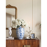 Ваза фарфоровая с узким горлышком и синими цветочными мотивами Independence варинант исполнения - 5 | Loft Concept в Саратове