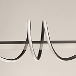 Люстра линейная черного цвета с волнообразным металлическим элементом Luke Lampco Tracer Lamp варинант исполнения - 3 | Loft Concept в Саратове