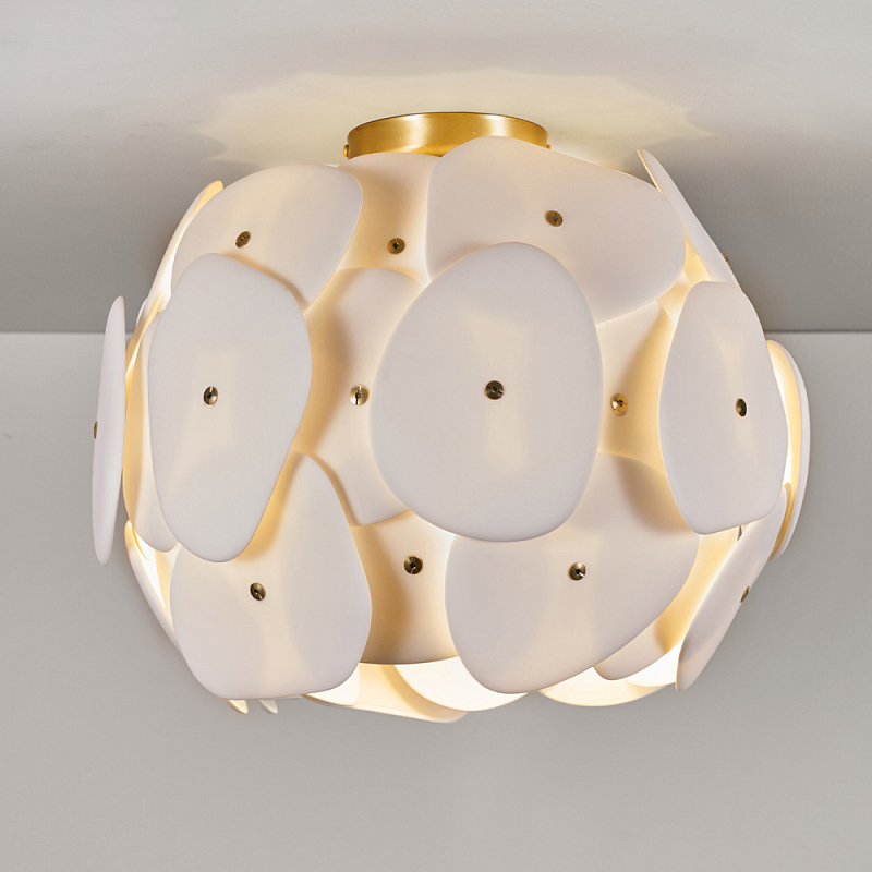 Потолочный светильник в форме шара с плафоном из белых овальных пластин Original BTC (UK) Золотой Белый в Саратове | Loft Concept 