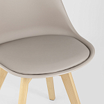 Стул с основой из пластика и мягким сиденьем Arvika Beige варинант исполнения - 7 | Loft Concept в Саратове