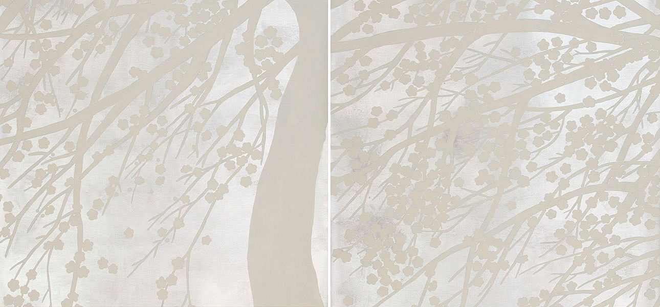 Обои ручная роспись Windswept Blossom Blossom on Sterling Silver gilded silk with pearlescent antiquing Обои ручная роспись Windswept Blossom Blossom on Sterling Silver gilded silk with pearlescent antiquing - Loft-Concept в Саратове