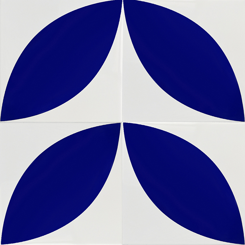 Дизайнерская плитка с узором Лепесток Синий Черный Фиолетовый в Саратове | Loft Concept 