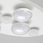 Потолочный светильник овальной формы белого цвета с 7-ю лампами Lunar Pebbles варинант исполнения - 5 | Loft Concept в Саратове