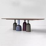 Обеденный стол деревянный с разноцветными фигурными ножками Cop варинант исполнения - 1 | Loft Concept в Саратове