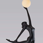 Торшер черная статуэтка Девушка Girl Carries Light Balls варинант исполнения - 2 | Loft Concept в Саратове