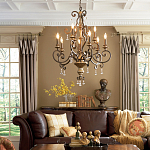 Люстра с подвесками из прозрачного стекла на кованом каркасе бронзового цвета в классическом стиле Quoizel варинант исполнения - 2 | Loft Concept в Саратове