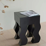 Дизайнерский журнальный стол чёрный с ножками волнистой формы Egopi варинант исполнения - 1 | Loft Concept в Саратове