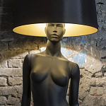 Лампа MANNEQUIN LAMP с абажуром изгибы тела варинант исполнения - 6 | Loft Concept в Саратове