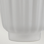 Настольная лампа с белым конусным абажуром и ребристым керамическим основанием Quintiesse варинант исполнения - 6 | Loft Concept в Саратове