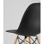 Пластиковый стул на ножках из массива бука Eames Black варинант исполнения - 3 | Loft Concept в Саратове