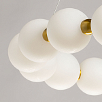 Люстра круглая с матовыми белыми шарами PEARLS Suspension варинант исполнения - 10 | Loft Concept в Саратове