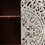 Шкаф с орнаментом ручная резьба из дерева Indian Antique Furniture  варинант исполнения - 3 | Loft Concept в Саратове