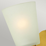 Бра с белым матовым стеклянным плафоном и тремя декоративными шарами Hinkley варинант исполнения - 9 | Loft Concept в Саратове