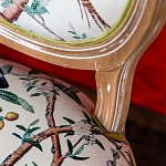 Стул из массива бука бежевый с изображением птиц и цветов Beige Green Chinoiserie Peach Garden Chair варинант исполнения - 4 | Loft Concept в Саратове