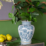 Ваза округлой формы белого цвета с синим растительным узором Blue & White Ornament  варинант исполнения - 5 | Loft Concept в Саратове