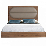 Кровать двуспальная с высоким изголовьем из дерева и подушек из экокожи Modern Look варинант исполнения - 3 | Loft Concept в Саратове