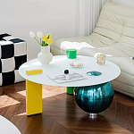 Дизайнерский журнальный стол с круглой белой столешницей на 3-х геометрических ножках Tajefox варинант исполнения - 2 | Loft Concept в Саратове