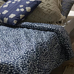 Постельное белье темно-синего цвета с рисунком Blossom Essence Sophie варинант исполнения - 8 | Loft Concept в Саратове