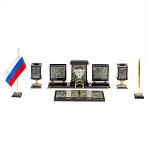 Настольный письменный набор из нефрита на ножках Executive Recruitment варинант исполнения - 1 | Loft Concept в Саратове