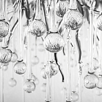 Люстра подвесная с прозрачными стеклянными подвесками в форме капель Диаметр 80 см Droplet Chandelier варинант исполнения - 9 | Loft Concept в Саратове