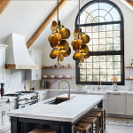 Люстра креативная из дисков цвета латунь Constellation Light and Style варинант исполнения - 4 | Loft Concept в Саратове