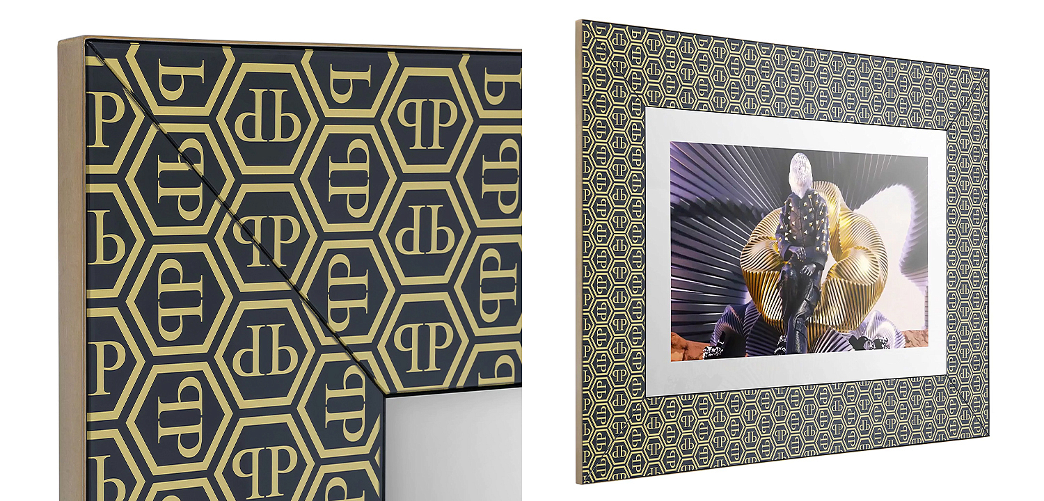 Экран Philipp Plein PP GLASS NFT M 32 дюйма Экран Philipp Plein PP GLASS NFT M 32 дюйма - Loft-Concept в Саратове
