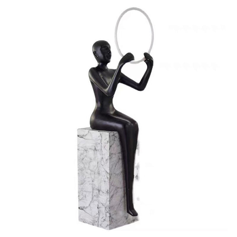 Торшер черная статуэтка Statue In The Clouds Floor Lamp Черный Белый Торшер черная статуэтка Statue In The Clouds Floor Lamp Черный Белый в Саратове | Loft Concept