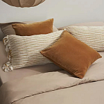 Чехол на подушку горчичного цвета с бахромой и объемным узором Ethnic mix варинант исполнения - 7 | Loft Concept в Саратове