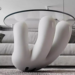 Дизайнерский журнальный стол с круглой прозрачной столешницей на белом фигурном основании Luqak варинант исполнения - 3 | Loft Concept в Саратове