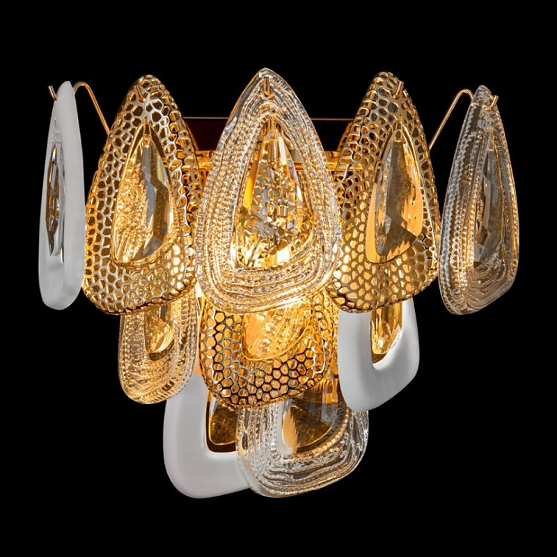 Бра с белыми и прозрачными подвесками Character Chandelier Золотой Прозрачный Белый Бра с белыми и прозрачными подвесками Character Chandelier Золотой Прозрачный Белый в Саратове | Loft Concept