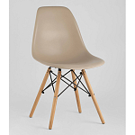 Пластиковый стул на ножках из массива бука Eames Beige варинант исполнения - 1 | Loft Concept в Саратове
