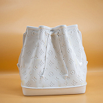 Кашпо в виде сумки  Bag Vase White Louis варинант исполнения - 3 | Loft Concept в Саратове