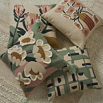 Подушка с цветочным принтом Blooming Elegance Rose варинант исполнения - 6 | Loft Concept в Саратове