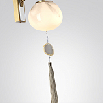 Бра с шарообразным плафоном из белого стекла с подвеской из камня Agatelle варинант исполнения - 5 | Loft Concept в Саратове