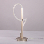 Настольная лампа белым изогнутым плафоном на круглой подставке Luke Lampco Tracer Lamp варинант исполнения - 8 | Loft Concept в Саратове