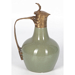Кувшин зеленого цвета из фарфора с бронзовой крышкой и изогнутой ручкой Eden Garden porcelain and bronze варинант исполнения - 1 | Loft Concept в Саратове