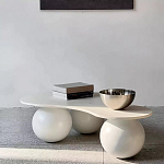 Дизайнерский журнальный стол с изогнутой столешницей на круглых ножках Rigilyr варинант исполнения - 1 | Loft Concept в Саратове